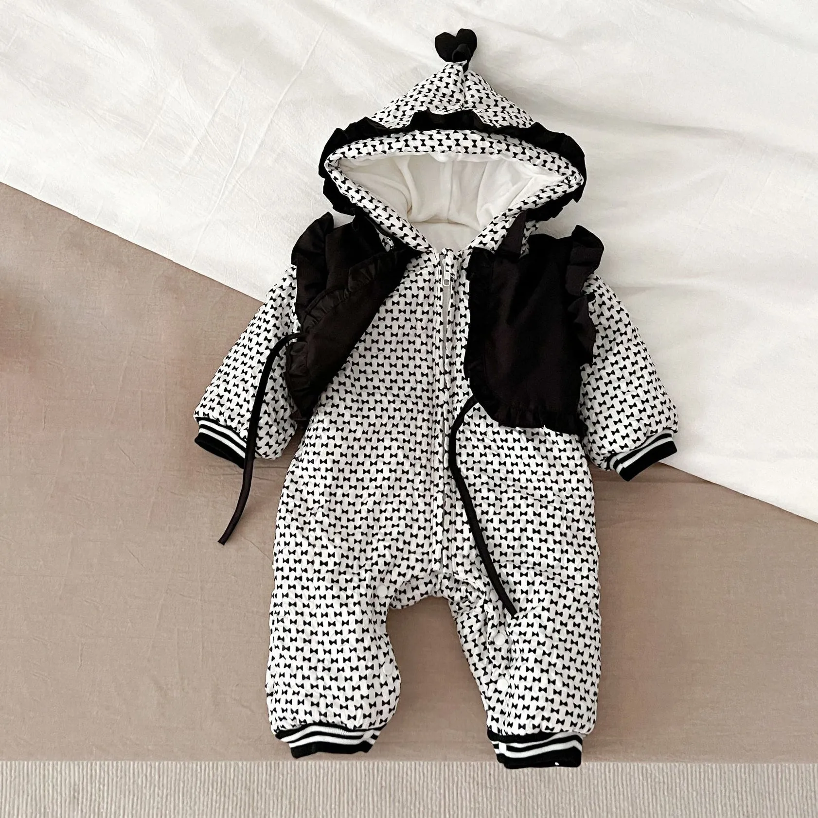 Baby Girls Print Jumpsuits Wholesale 231130180