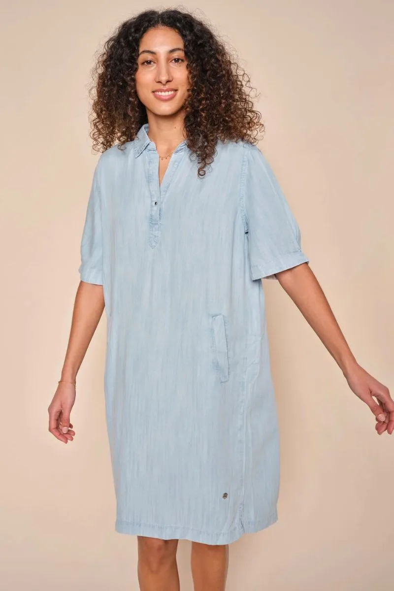 Beattie Bleach Dress | Light Blue | Kjole fra Mos Mosh