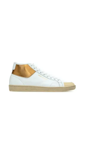 Court Classic SL39 Mid-top Sneakers in Leather - White/Gold