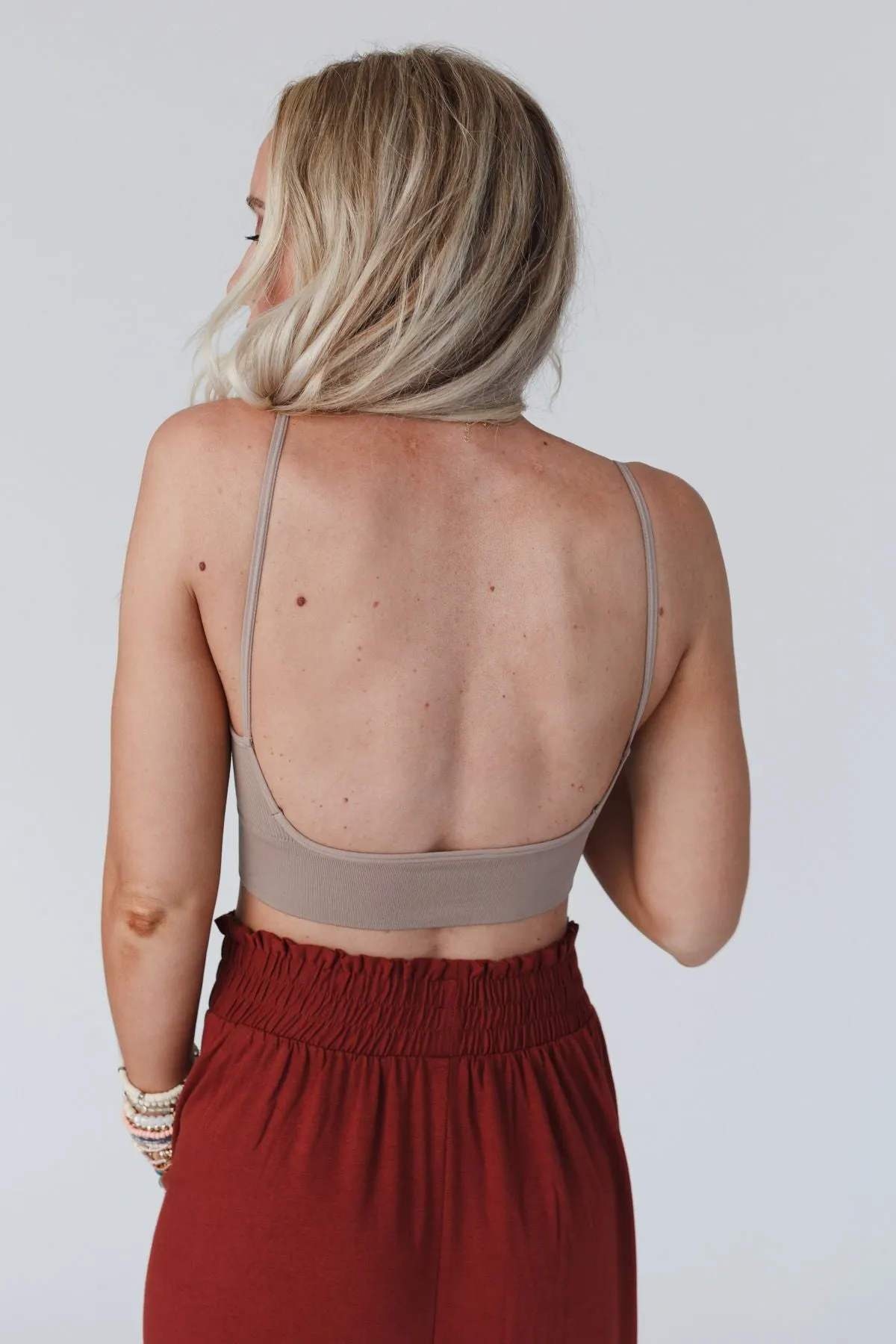 Dora Low Back Seamless Bralette - Mocha