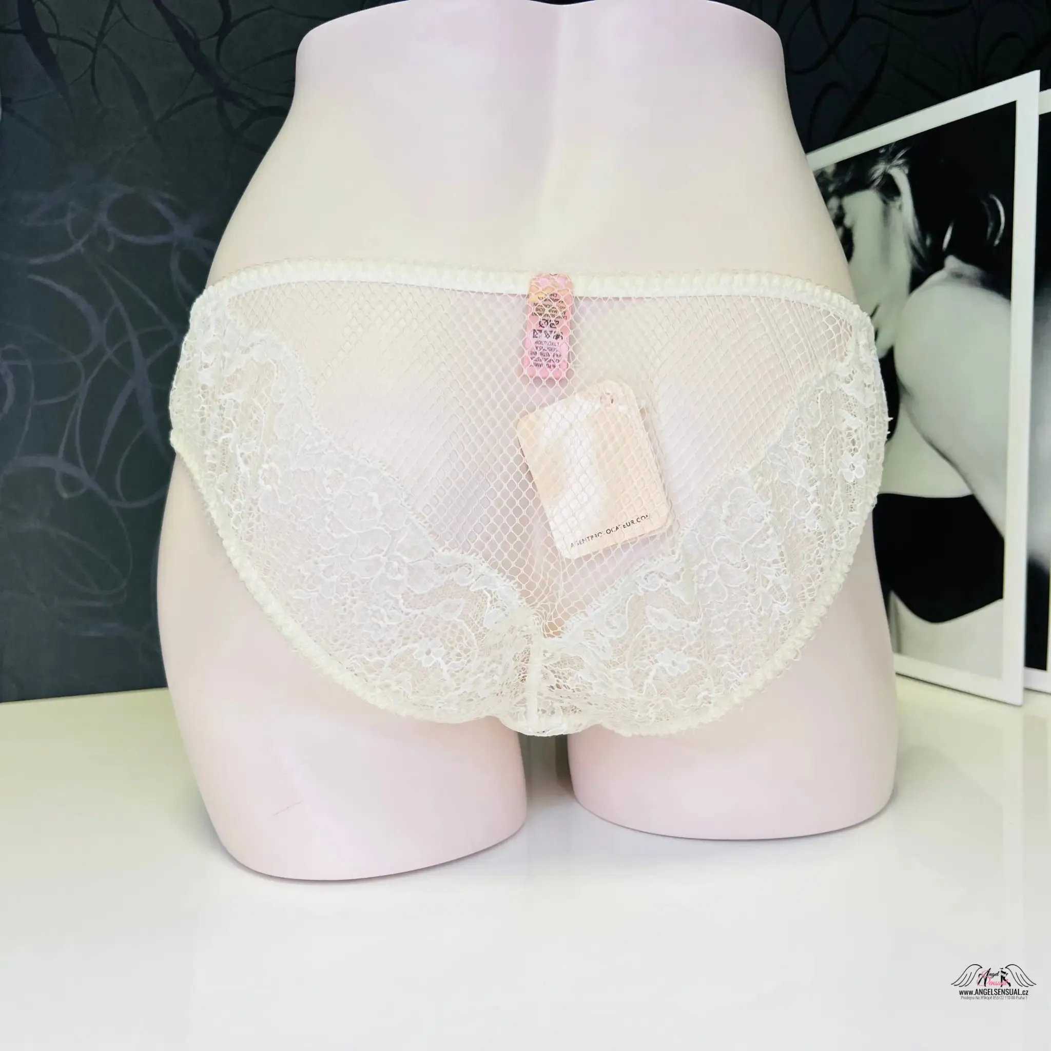 Iyla Brief Ivory