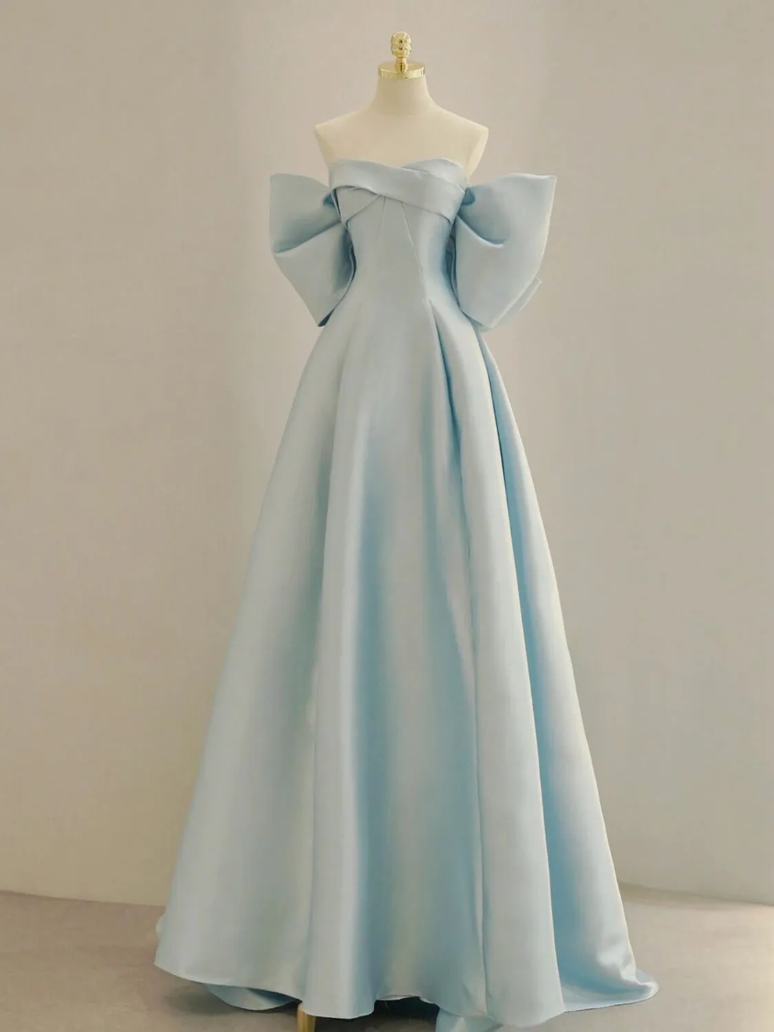 Light Blue A-line Strapless Satin Long Formal Dress with Bow Back