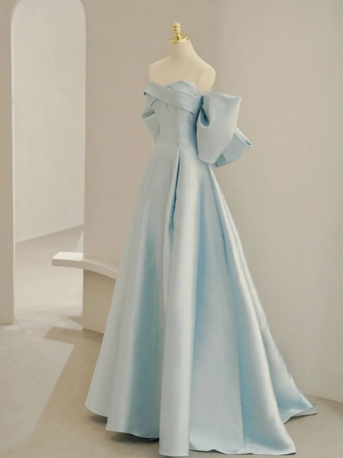 Light Blue A-line Strapless Satin Long Formal Dress with Bow Back