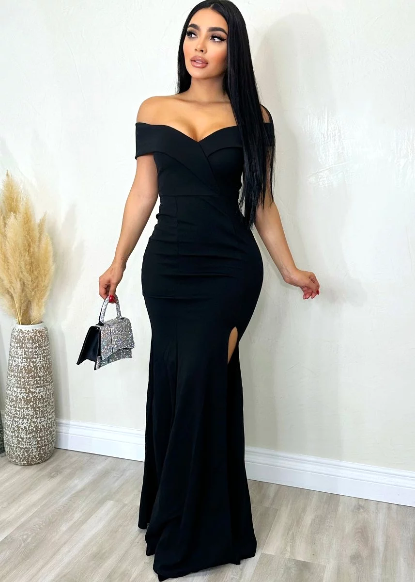 Not Chasing You Maxi Gown Dress Black